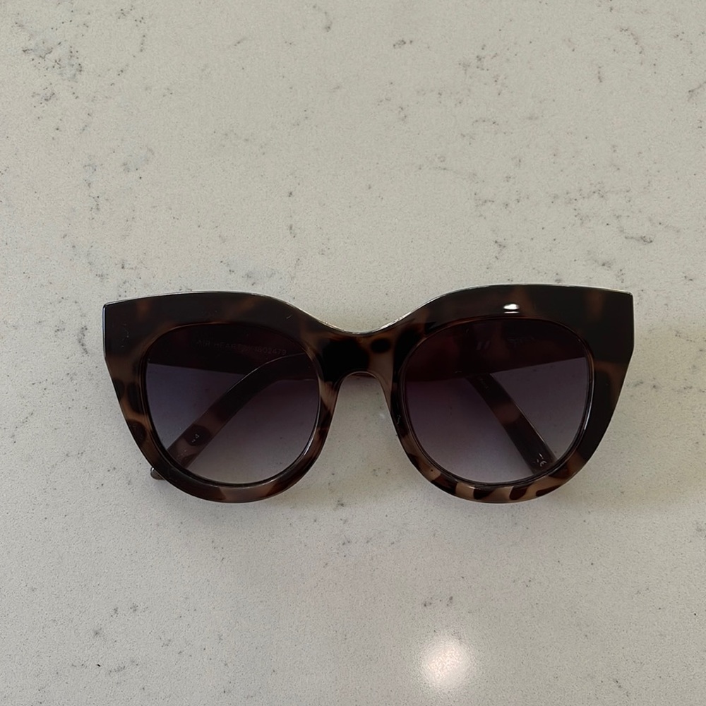 Le Specs Air Heart Cat Eye Tortoise Shades